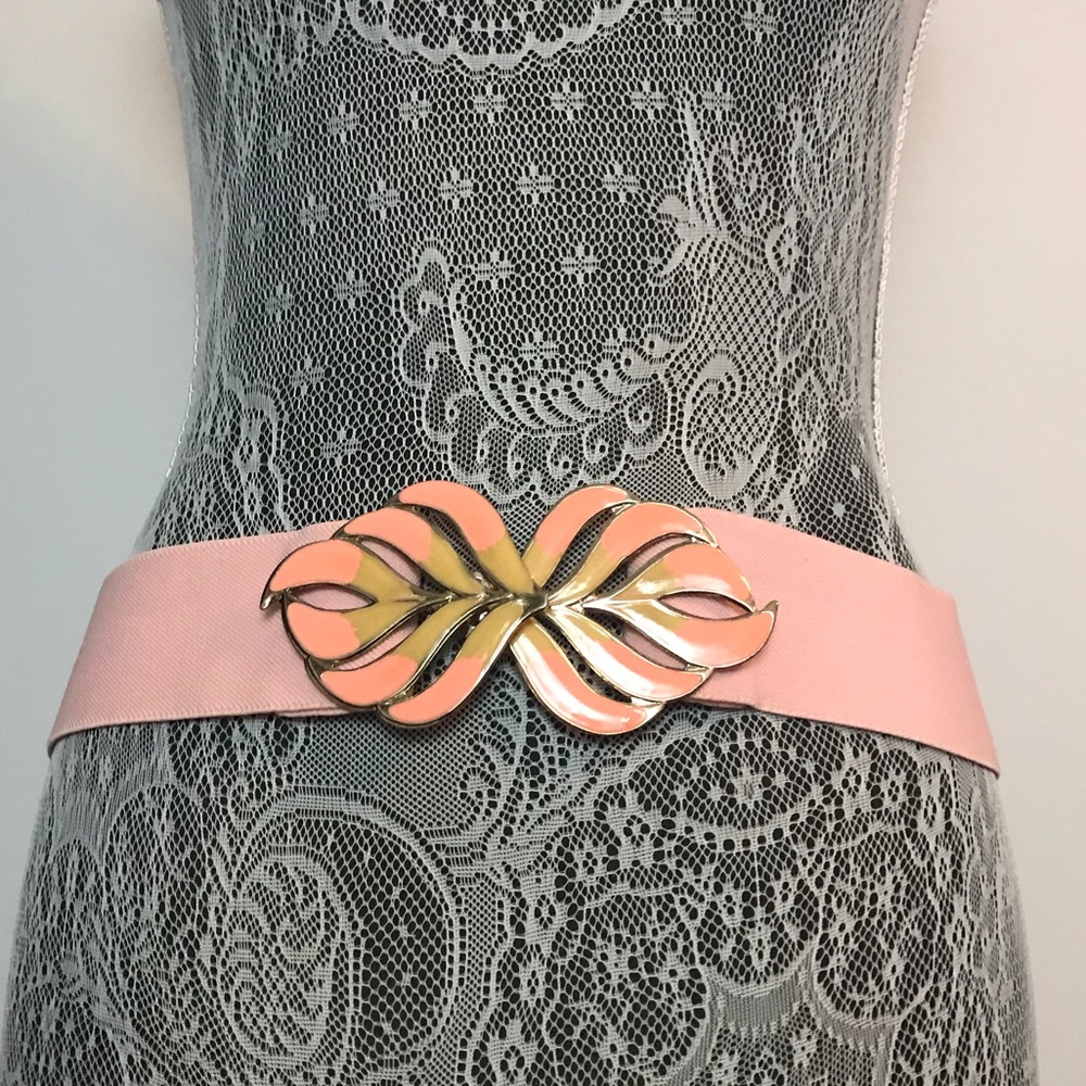 VINTAGE 80s cinch belt - pink